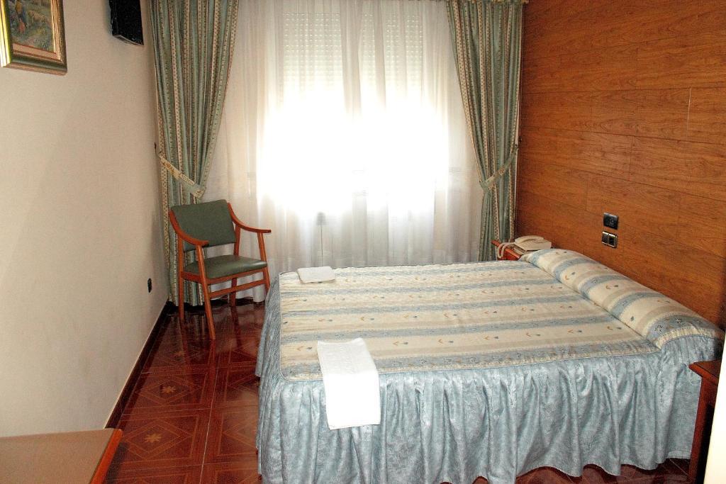 Hostal Castilla Benavente Pokoj fotografie